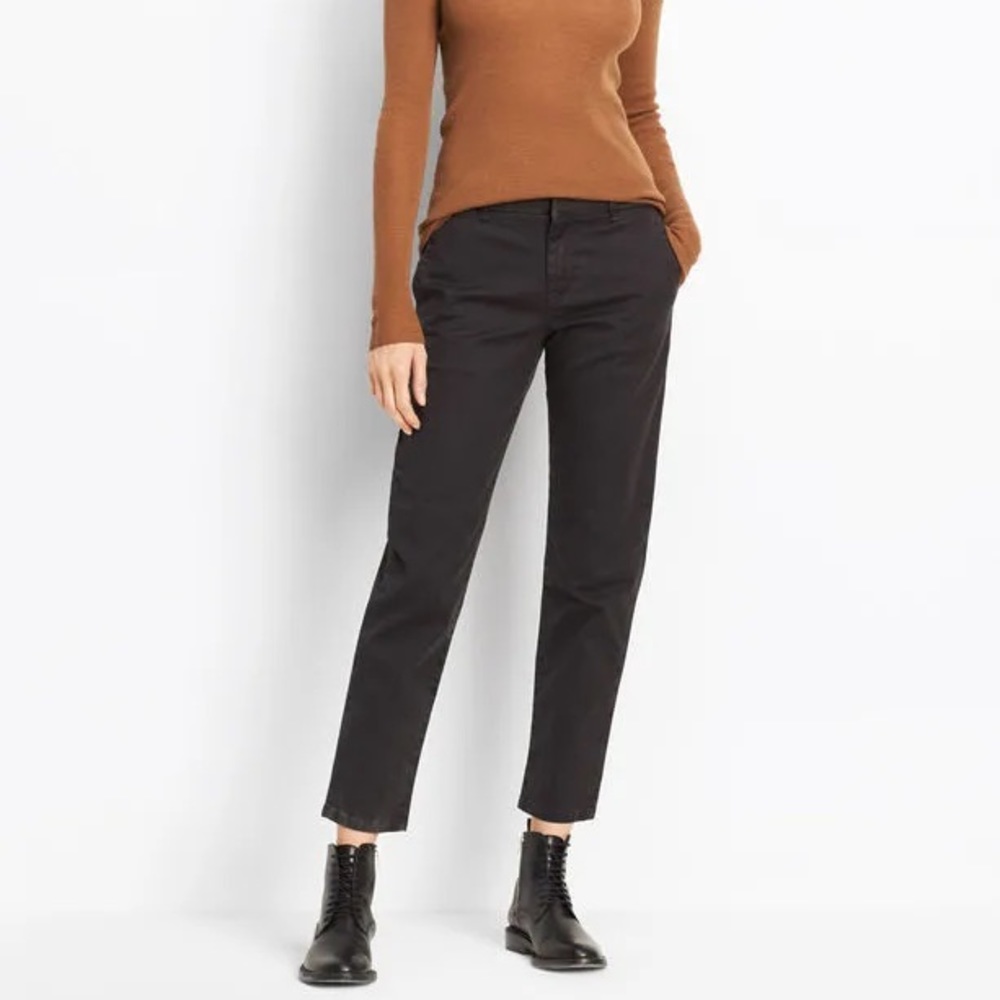 Vince Classic Chino Pants in Licorice